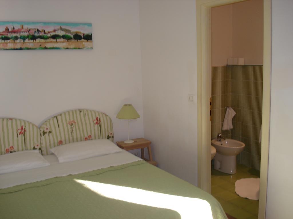 Agriturismo La Vecchia Dolceacquaヴィラ 部屋 写真